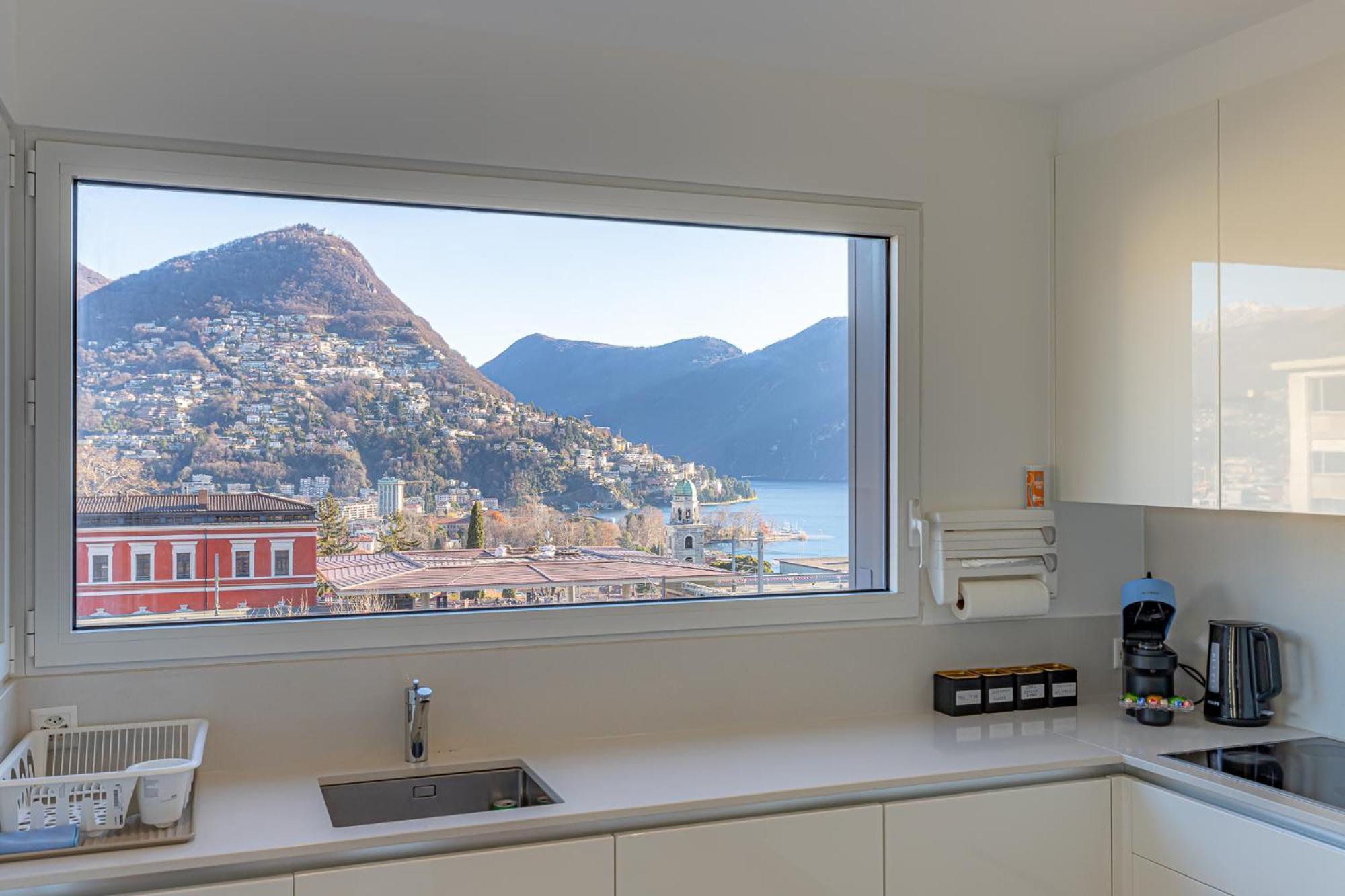 Imperial Of Lugano 3 With A Lake View Behind The Station And 10 Min From The Lake Of ルガーノ エクステリア 写真