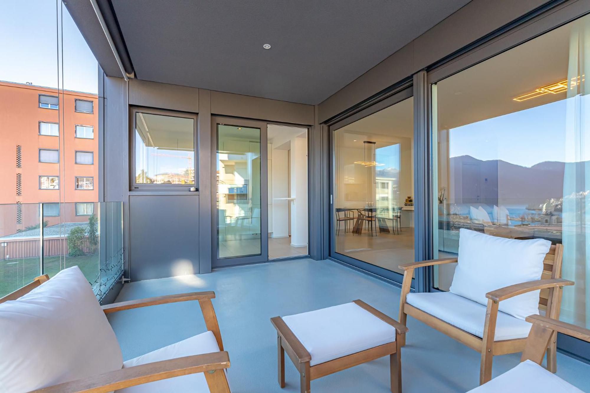 Imperial Of Lugano 3 With A Lake View Behind The Station And 10 Min From The Lake Of ルガーノ エクステリア 写真