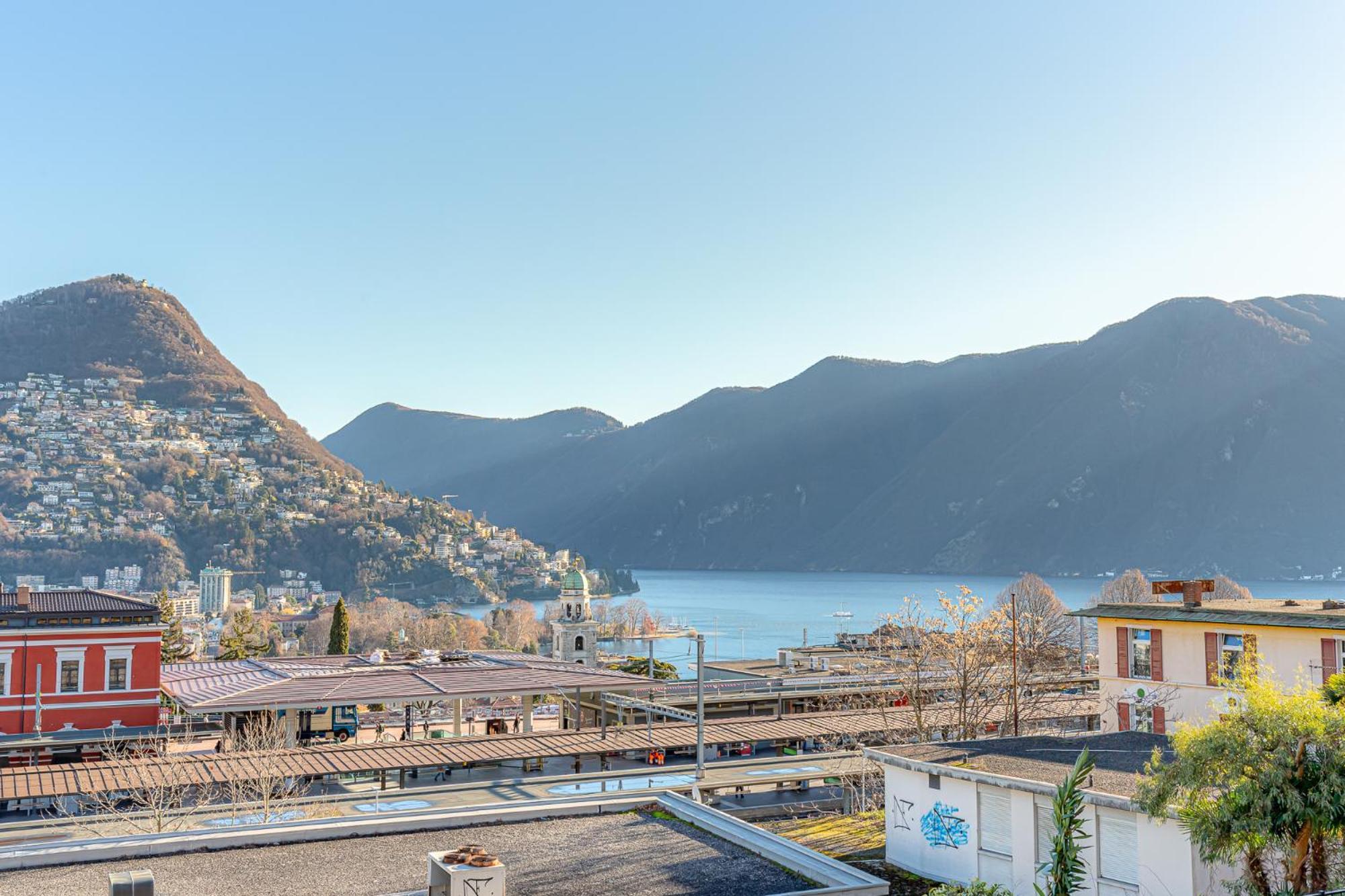 Imperial Of Lugano 3 With A Lake View Behind The Station And 10 Min From The Lake Of ルガーノ エクステリア 写真
